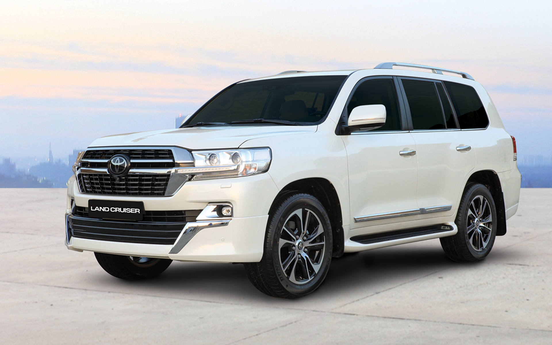 Toyota Land Cruiser Features